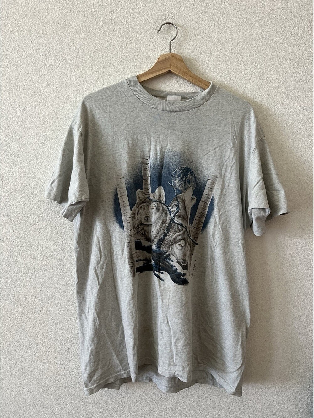 VTG 94 Fruit of the Loom Wolf Moon Graphic T Shirt XL⁠